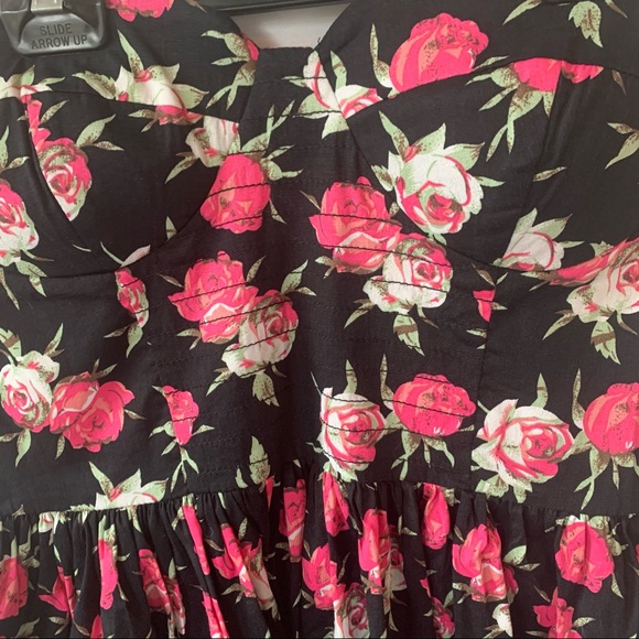 Women’s Medium Black Floral Mini Dress - Picture 5 of 13